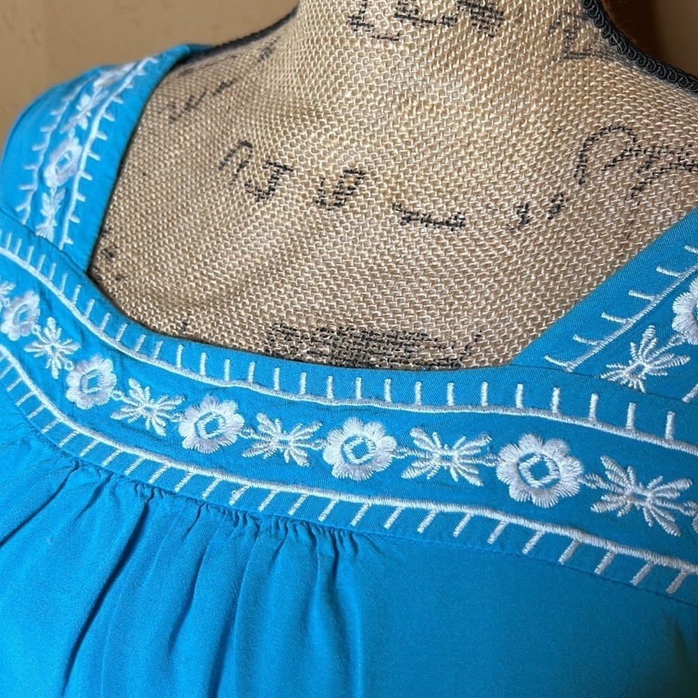 Tantrums Blue Embroidered Boho Peasant Top Size Small - Picture 3 of 7